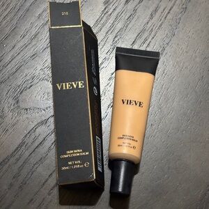 Vieve Nova Skin foundation 210